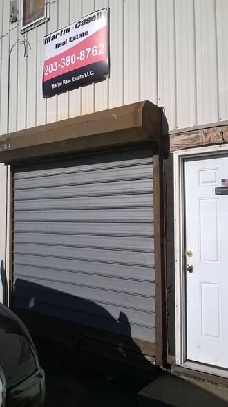 More Photos Of 388 Knowlton St, Bridgeport Warehouse For Lease
