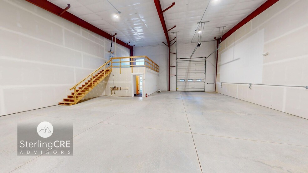 More Photos Of 5730 Expressway, Missoula Warehouse For Lease