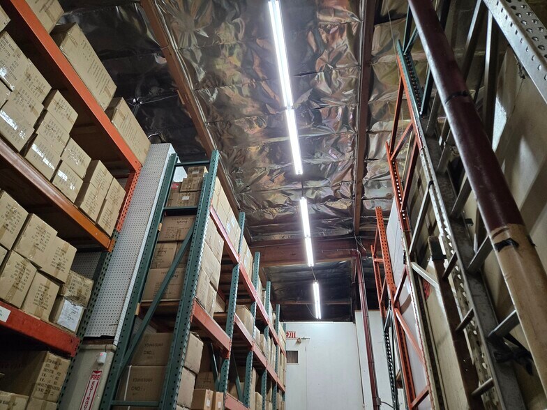 More Photos Of 1122 S Alvarado St, Los Angeles Warehouse For Lease