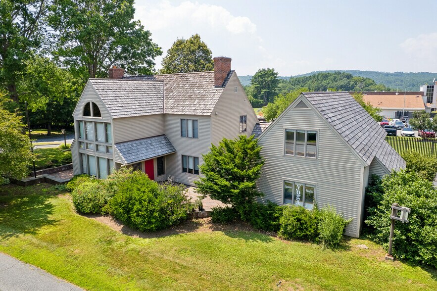 Primary Photo Of 68 Lyme Rd, Hanover Office Residential For Sale