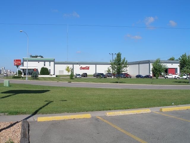 Primary Photo Of 1900 1st Ave N, Moorhead Manufacturing For Sale