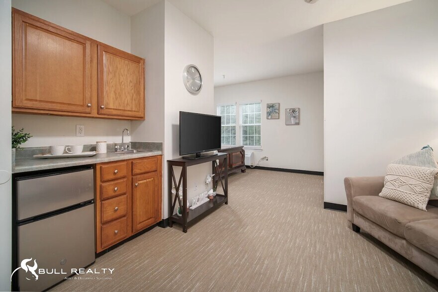 More Photos Of 2115 Point Mallard Dr SE, Decatur Assisted Living For Sale