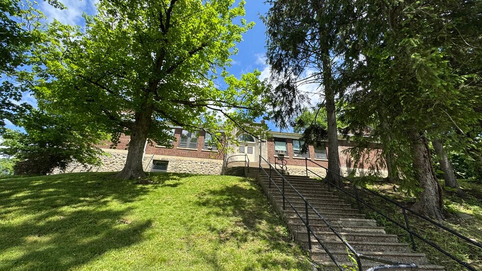 More Photos Of 1 Fairview Ave, Phillipsburg Office For Sale
