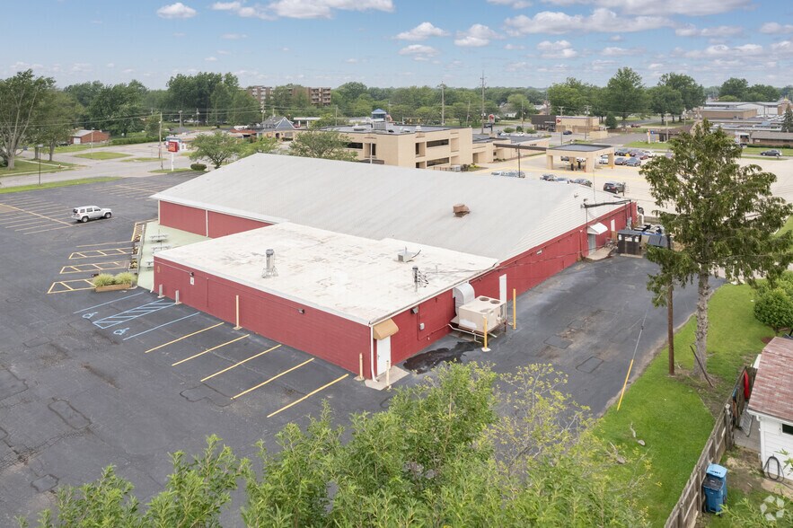 More Photos Of 3817 Oberlin Ave, Lorain Convenience Store For Sale