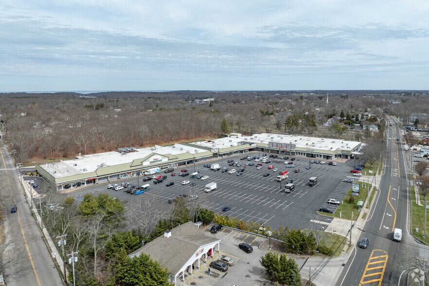 More Photos Of Rte 25 @ Rte. 25 & Factory Ave., Mattituck Unknown For Lease