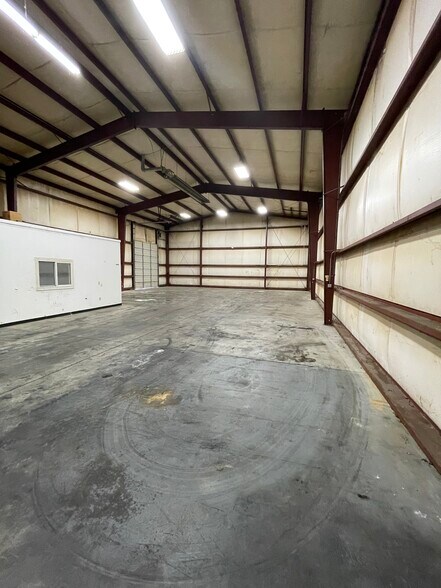 More Photos Of 4241 US Highway 70 E, Smithfield Warehouse For Lease