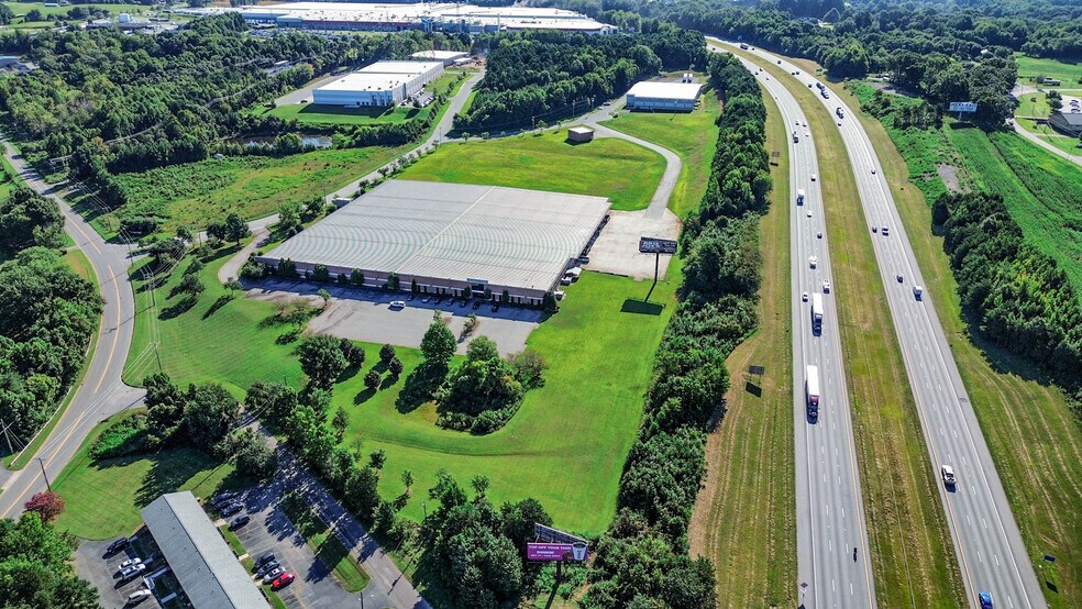 More Photos Of 100 Don Truell Ln, Thomasville Warehouse For Lease