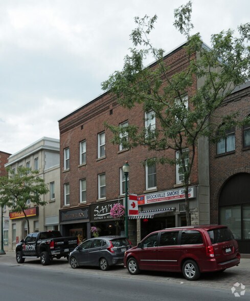 More Photos Of 88-94 King St W, Brockville Storefront Retail Residential For Sale