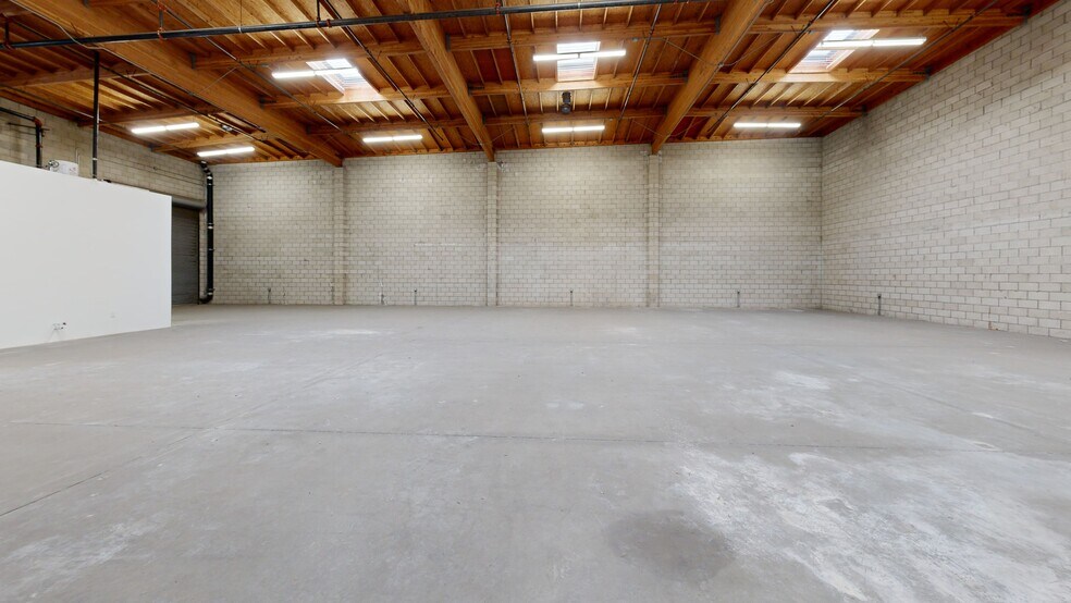 More Photos Of 5148 Bleecker St, Baldwin Park Unknown For Lease