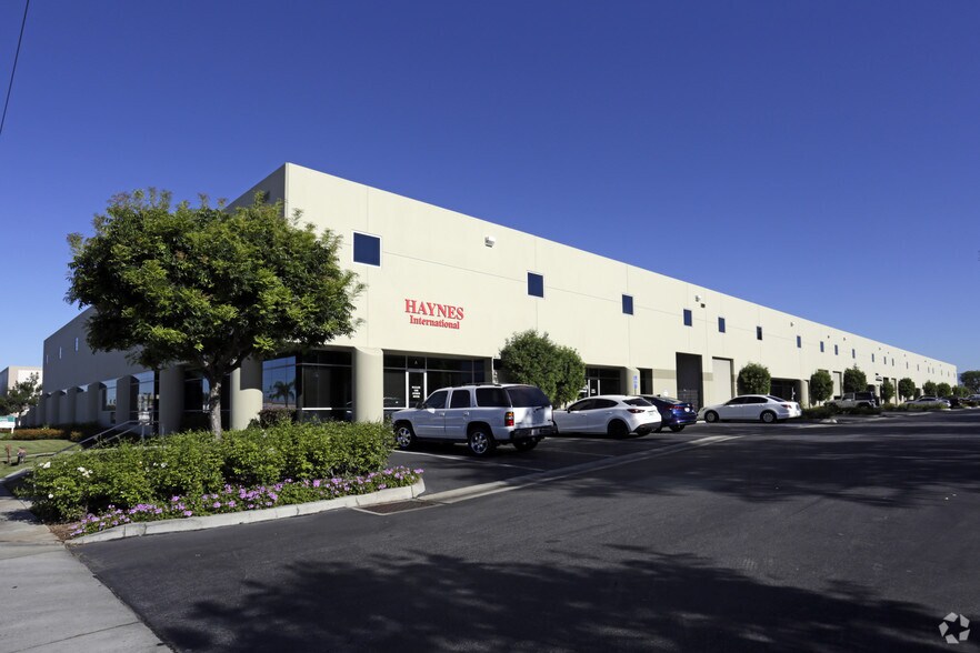 More Photos Of 14101 Rosecrans Ave, La Mirada Warehouse For Lease