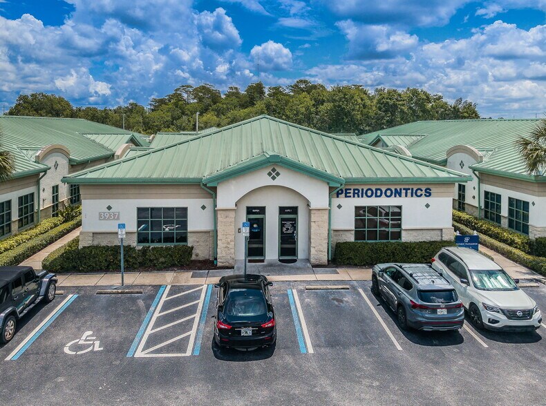 More Photos Of 3937 Tampa Rd, Oldsmar Medical For Lease