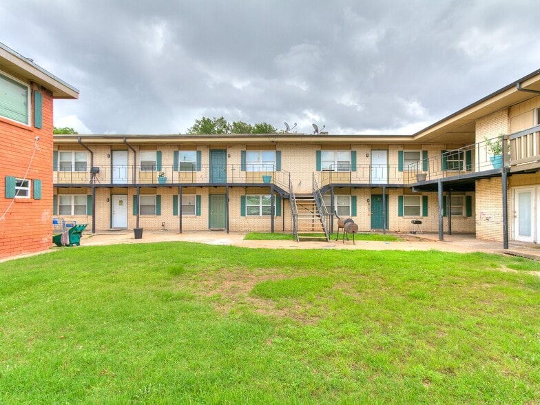 More Photos Of 1731 NW 32nd St, Oklahoma City Apartments For Sale