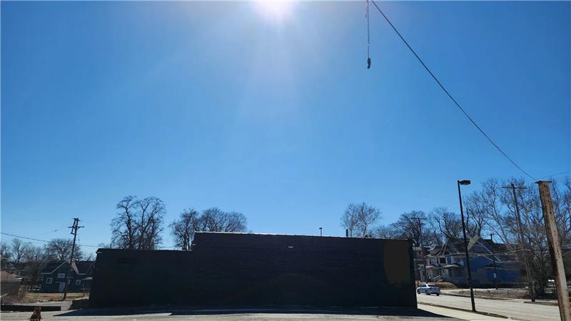 More Photos Of 3541-3543 Prospect Ave, Kansas City Freestanding For Lease