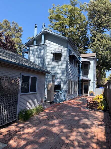 More Photos Of 430 D St, Davis Office For Lease