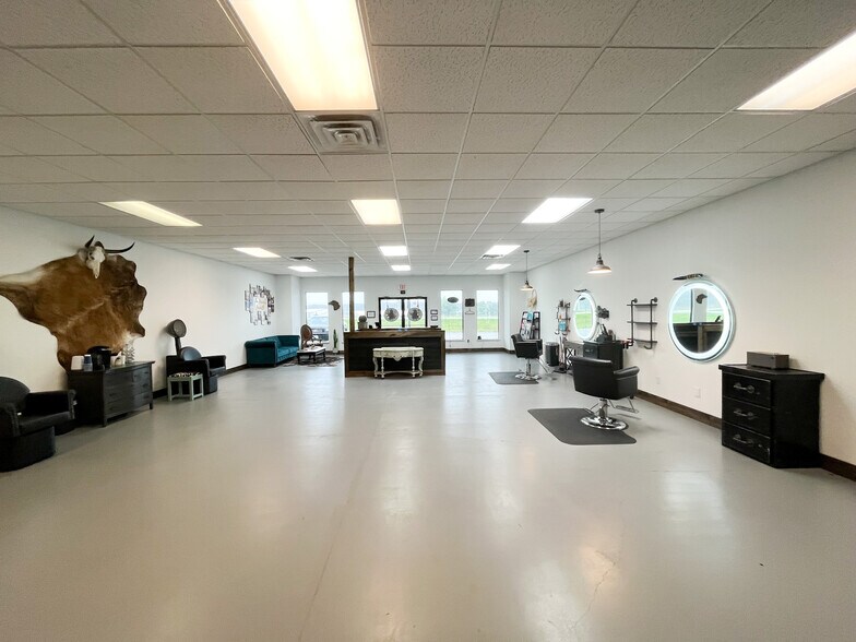 More Photos Of 1591 N Highway 63, Houston General Retail For Sale