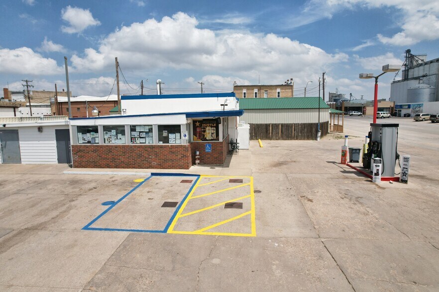 More Photos Of 120 W Sycamore St, Ness City General Retail For Sale