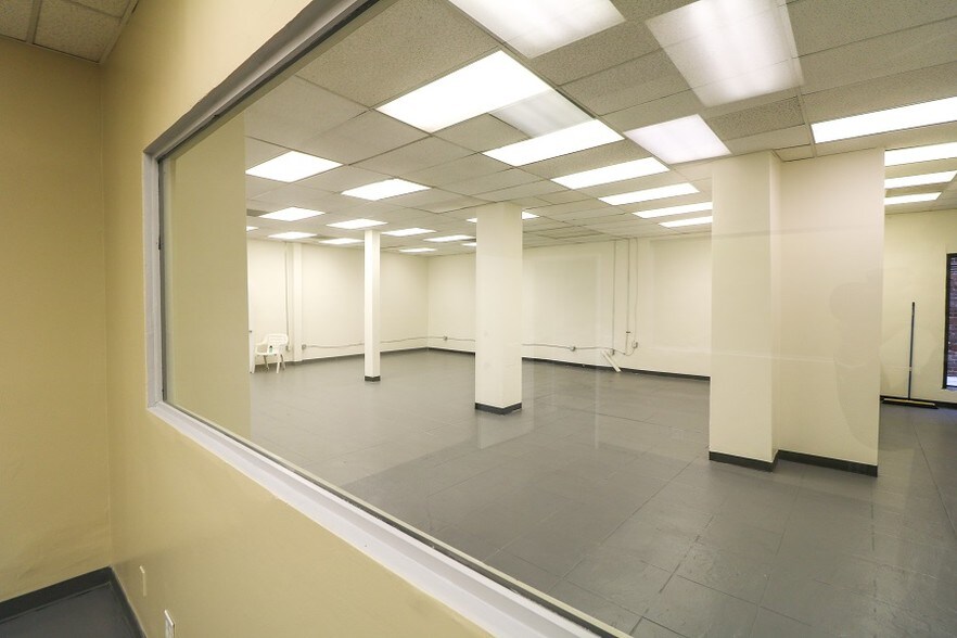 More Photos Of 160-166 W Pico Blvd, Los Angeles Apartments For Sale