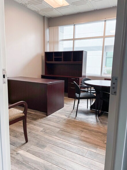 More Photos Of 11390 Knott St, Garden Grove Warehouse For Sale