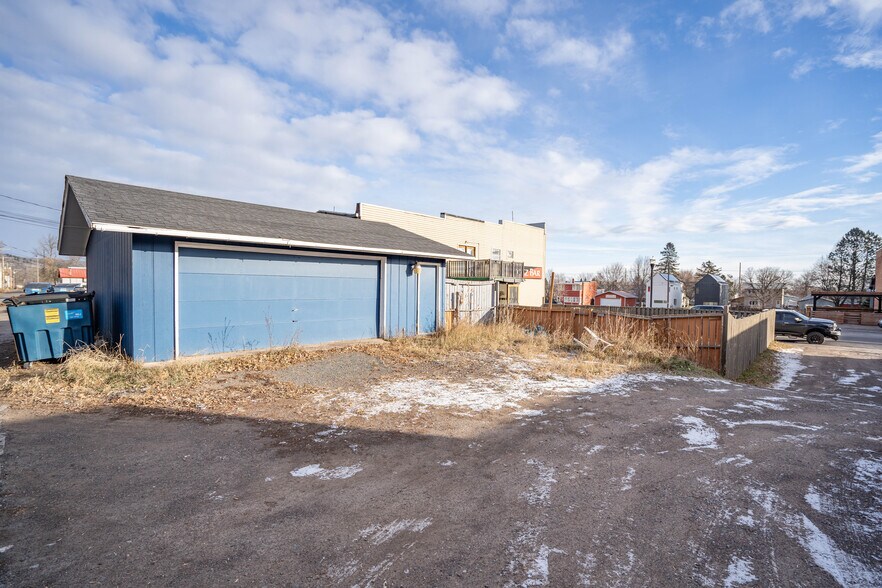 More Photos Of 1321 Commonwealth Ave, Duluth Storefront For Sale