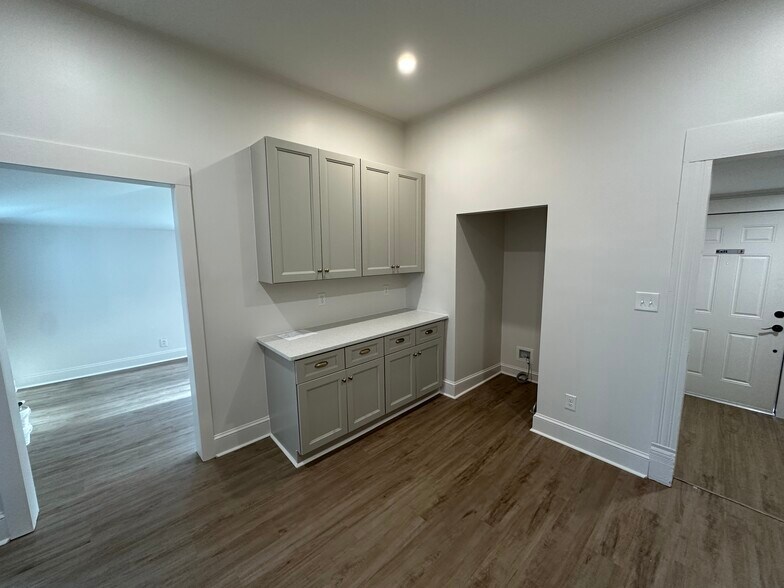 More Photos Of 159 Church St Ne, Concord Office Residential For Lease