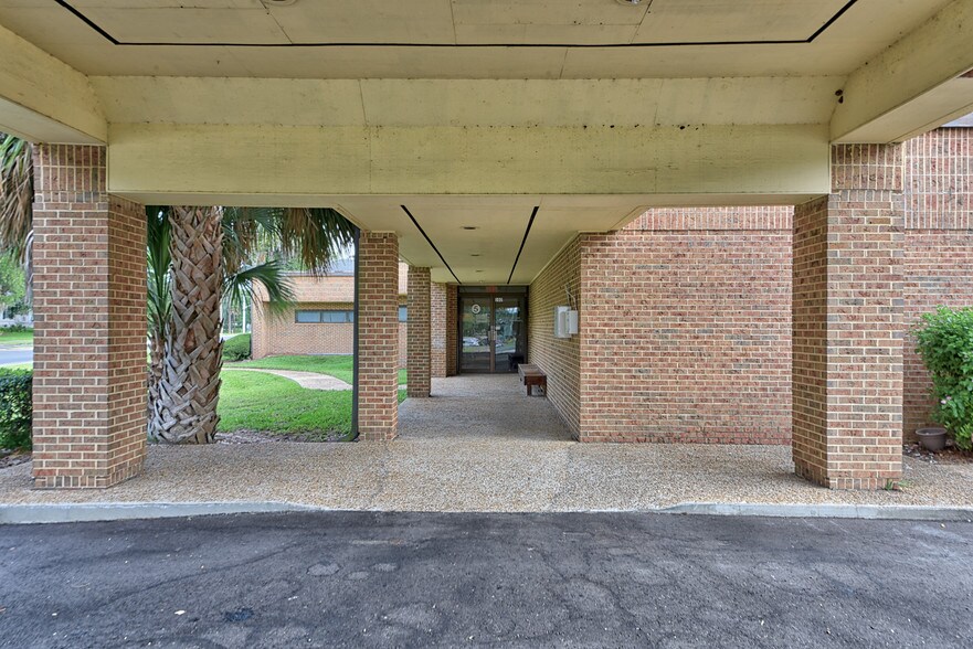 More Photos Of 1805 SE Lake Weir Ave, Ocala Medical For Lease