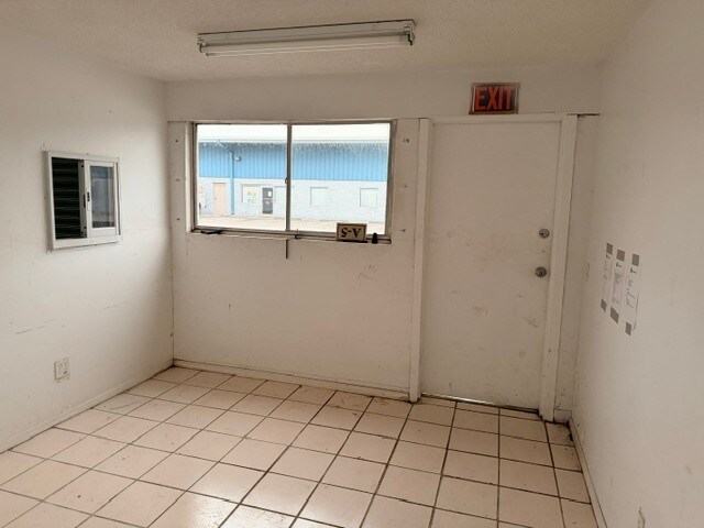 More Photos Of 1725 S Nova Rd, Daytona Beach Warehouse For Sale