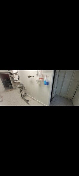 More Photos Of 8-10 E Hoosac St, Adams Restaurant For Sale