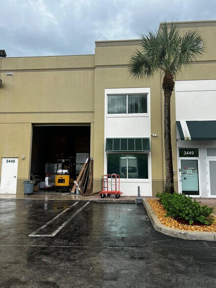 More Photos Of 3445-3499 High Ridge Rd, Boynton Beach Warehouse For Lease