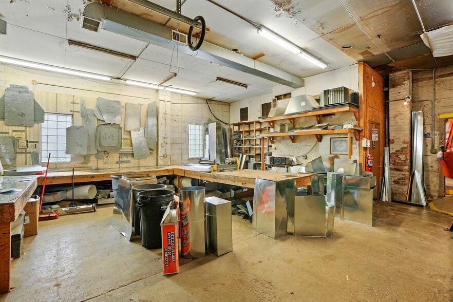 More Photos Of 137 E Joliet St, Schererville Office For Sale