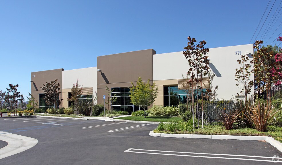 More Photos Of 771 Chambers Ln, Simi Valley Manufacturing For Lease