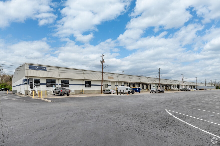 Primary Photo Of 1010 Space Park South Dr, Nashville Distribution For Lease