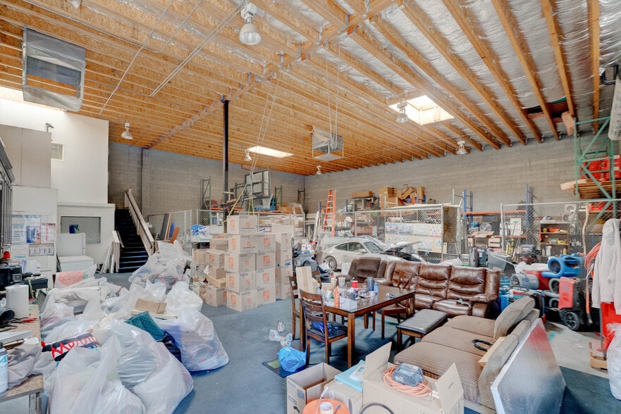 More Photos Of 5961 McLeod Dr, Las Vegas Warehouse For Sale