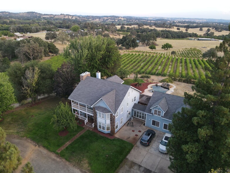More Photos Of 10580 Dickson Rd, Plymouth Winery Vineyard For Sale