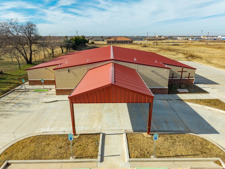More Photos Of 8017 S Santa Fe Ave, Oklahoma City Religious Facility For Sale