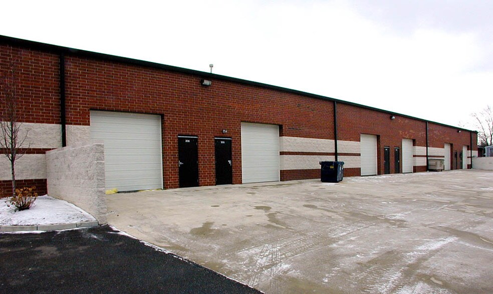 More Photos Of 26851 Miles Rd, Warrensville Heights Flex For Lease