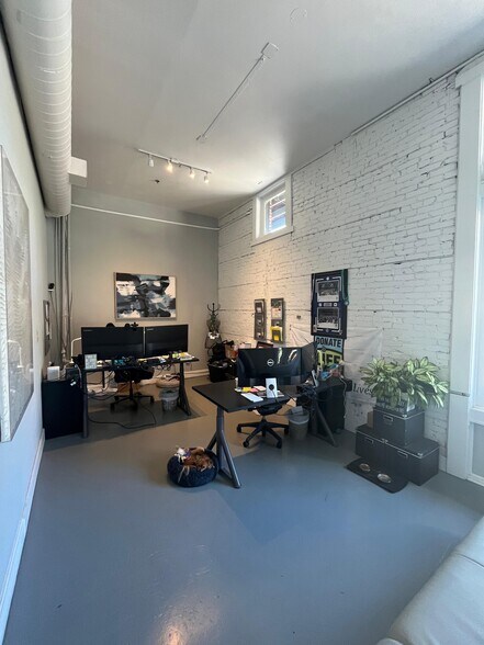 More Photos Of 1501-1505 E 9th Ave, Tampa Storefront For Lease