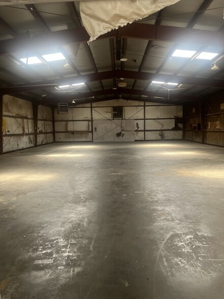 More Photos Of 1009 Putman Dr NW, Huntsville Warehouse For Lease