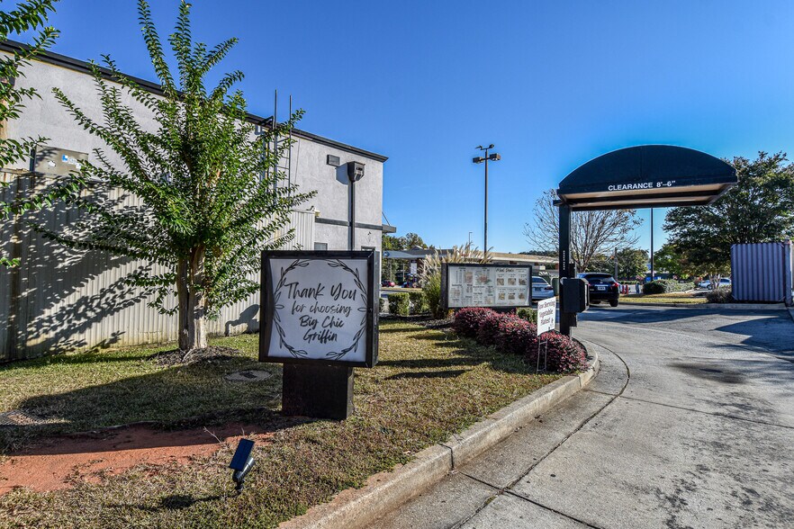 More Photos Of 1530 Hwy 16, Griffin Restaurant For Sale