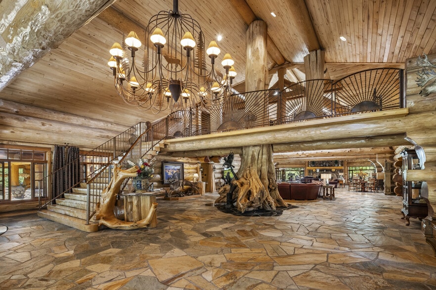 More Photos Of 1613 Black Canyon Rd, Heber Lodge Meeting Hall For Sale