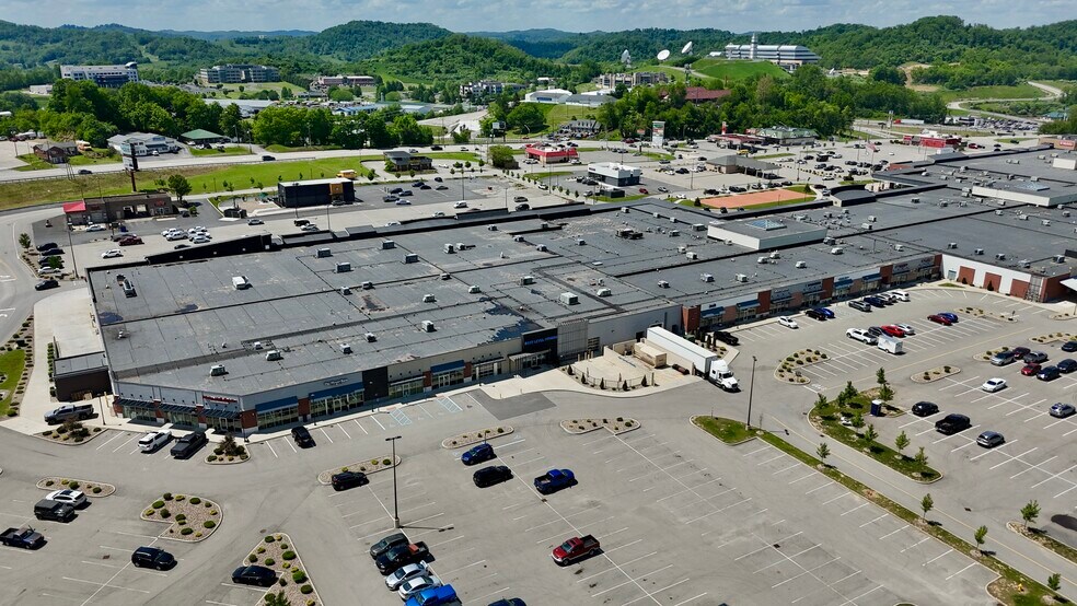 More Photos Of 2600 Middletown Commons, White Hall Unknown For Lease