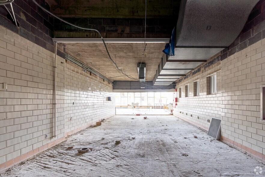 More Photos Of 101 Broad St, Ashland Hospital For Sale