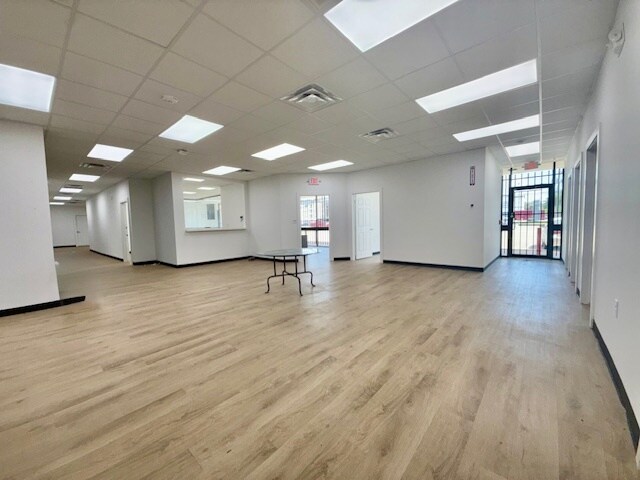 More Photos Of 12971 Westheimer Rd, Houston Freestanding For Lease