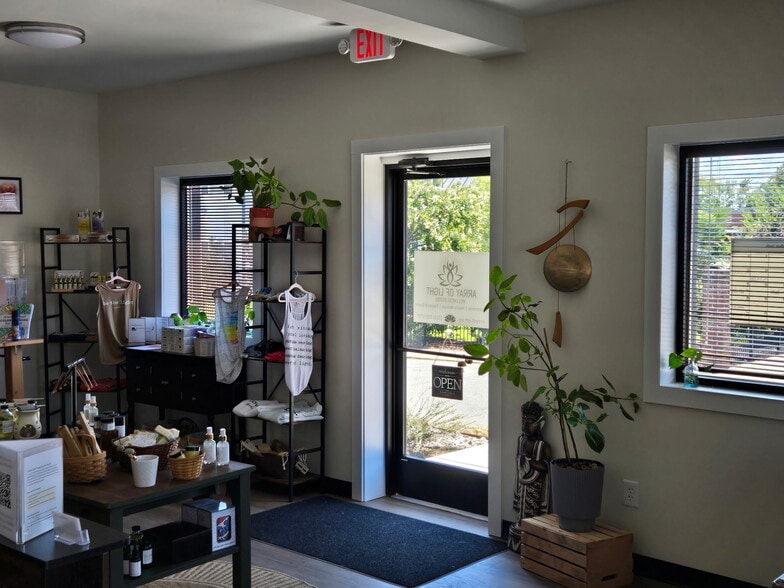 More Photos Of 1 E Woodrow Ave, Belmont Storefront Retail Office For Lease