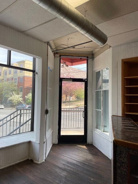 More Photos Of 836 E 5th St, Bethlehem Storefront Retail Office For Lease