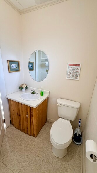 More Photos Of 204 N Main St, Richfield Specialty For Sale