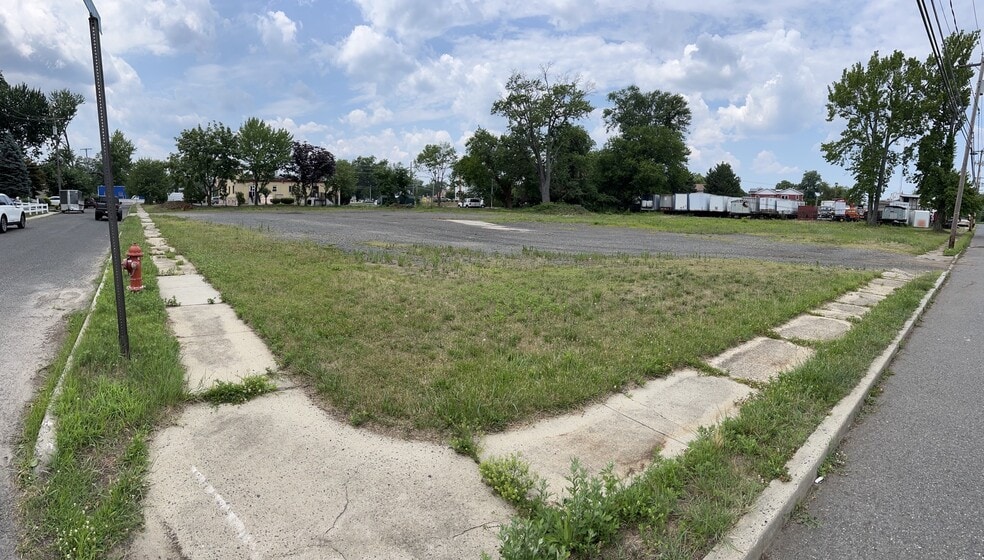 Primary Photo Of Railroad Ave, Belford Land For Lease