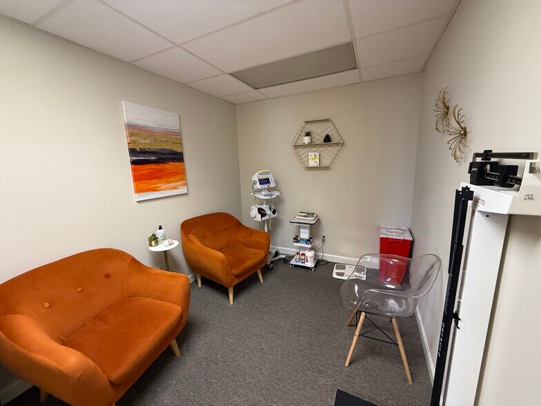 More Photos Of 2639 Sunset Ave, Rocky Mount Office For Lease