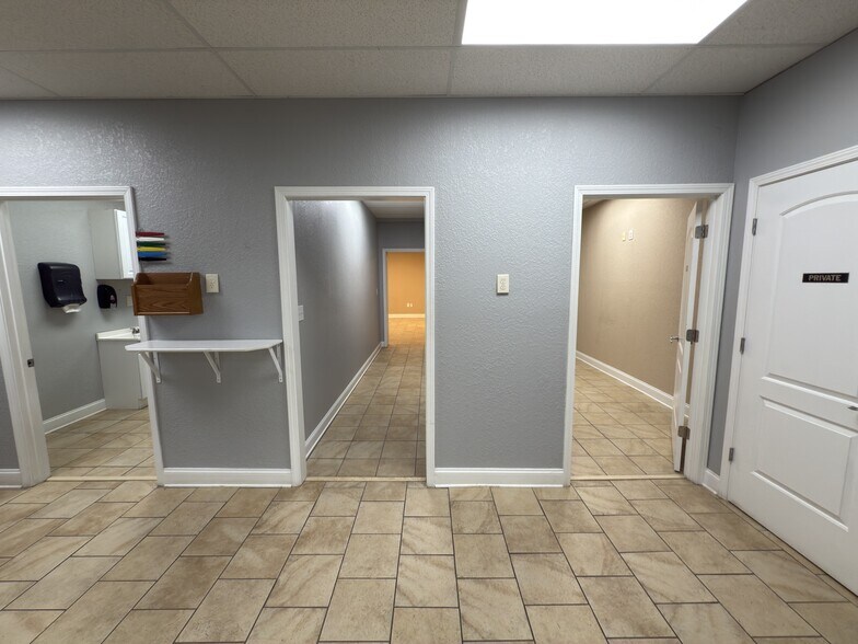 More Photos Of 1030 Wintergap Rd, Oliver Springs Office For Sale