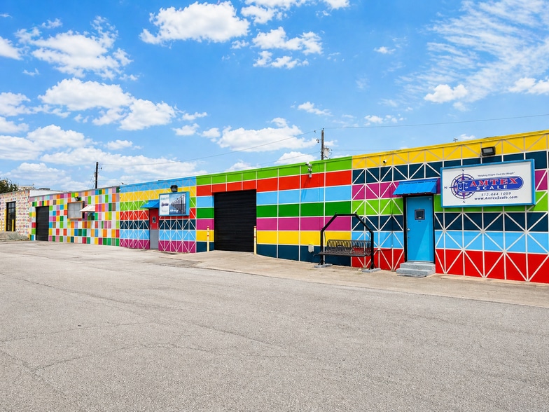 Primary Photo Of 820 Shelby Ln, Austin Warehouse For Lease