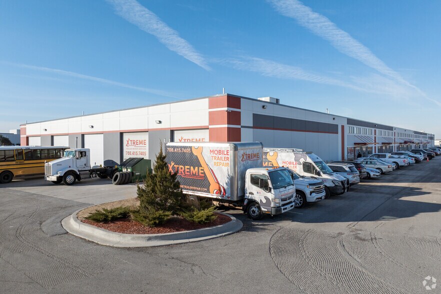 Primary Photo Of 21701 Central Ave, Matteson Parking Lot For Lease